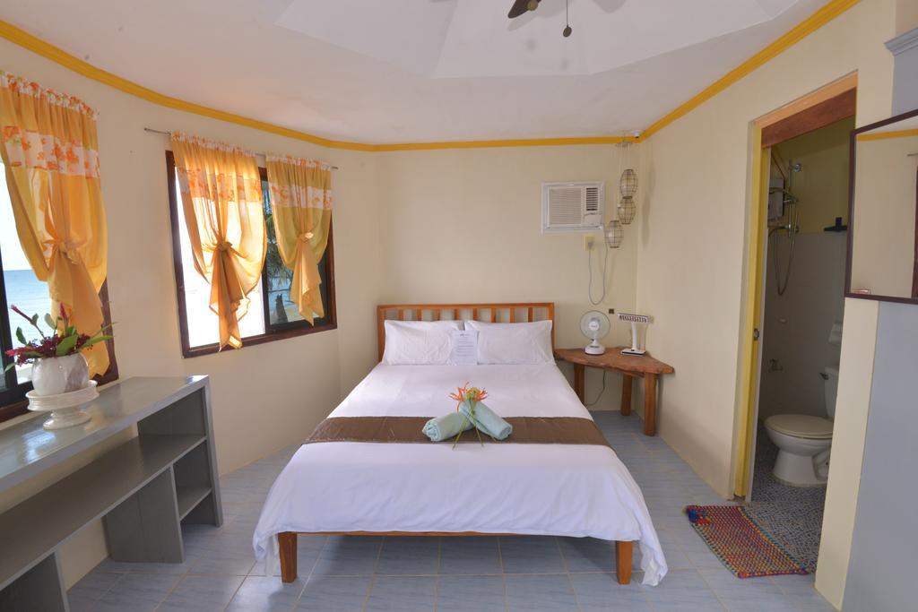 Lanas Beach Resort Romblon Island Room photo
