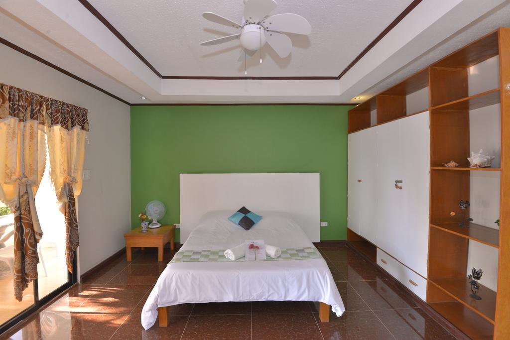 Lanas Beach Resort Romblon Island Room photo