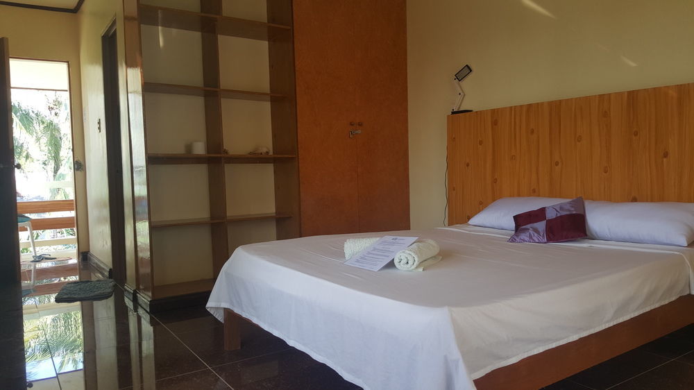 Lanas Beach Resort Romblon Island Exterior photo